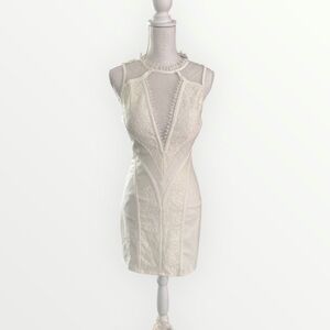 Elegant White Sleeveless Dress